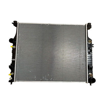 Bom preço. 2515000003 Radiador de alumínio para Mercedes-Benz W251 W164 2515000403 2515000603 Design on-line