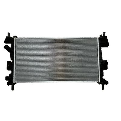 Bom preço. Substitua/repare o seu Ford Focus D2 F1 com o nosso radiador de alumínio e tanque de água de plástico on-line