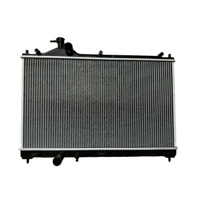Bom preço. 1350A601 MZ691047 Radiador de alumínio para MITSUBISHI OUTLANDER 1350A601 1350A602 1350A825 on-line